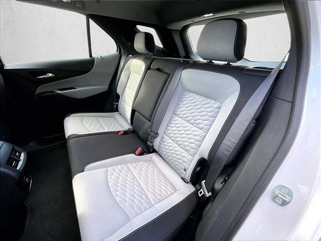 Used 2021 Chevrolet Equinox LS image 28