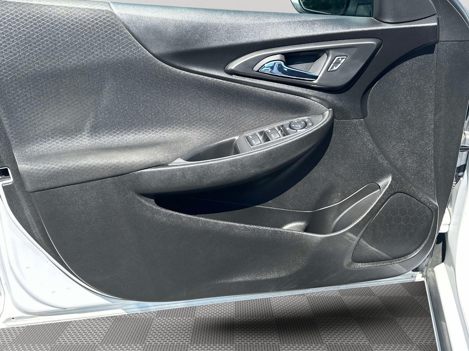 Used 2023 Chevrolet Malibu LT FWD image 19