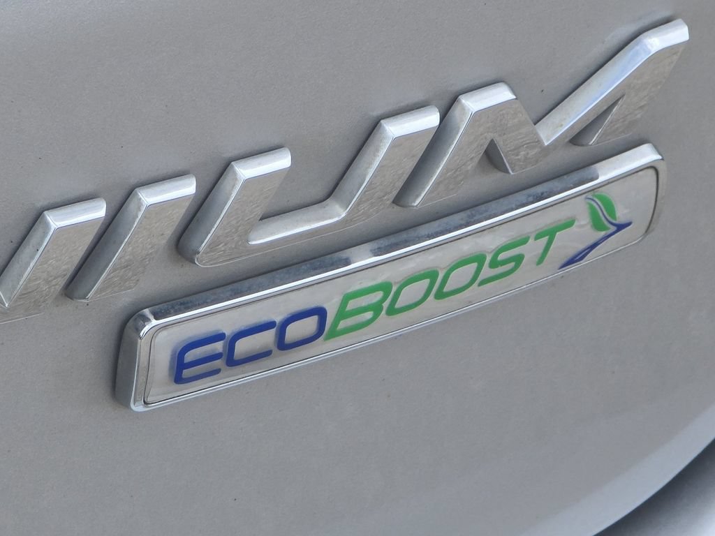 Used 2019 Ford Edge Titanium w/ Equipment Group 301A FWD image 5
