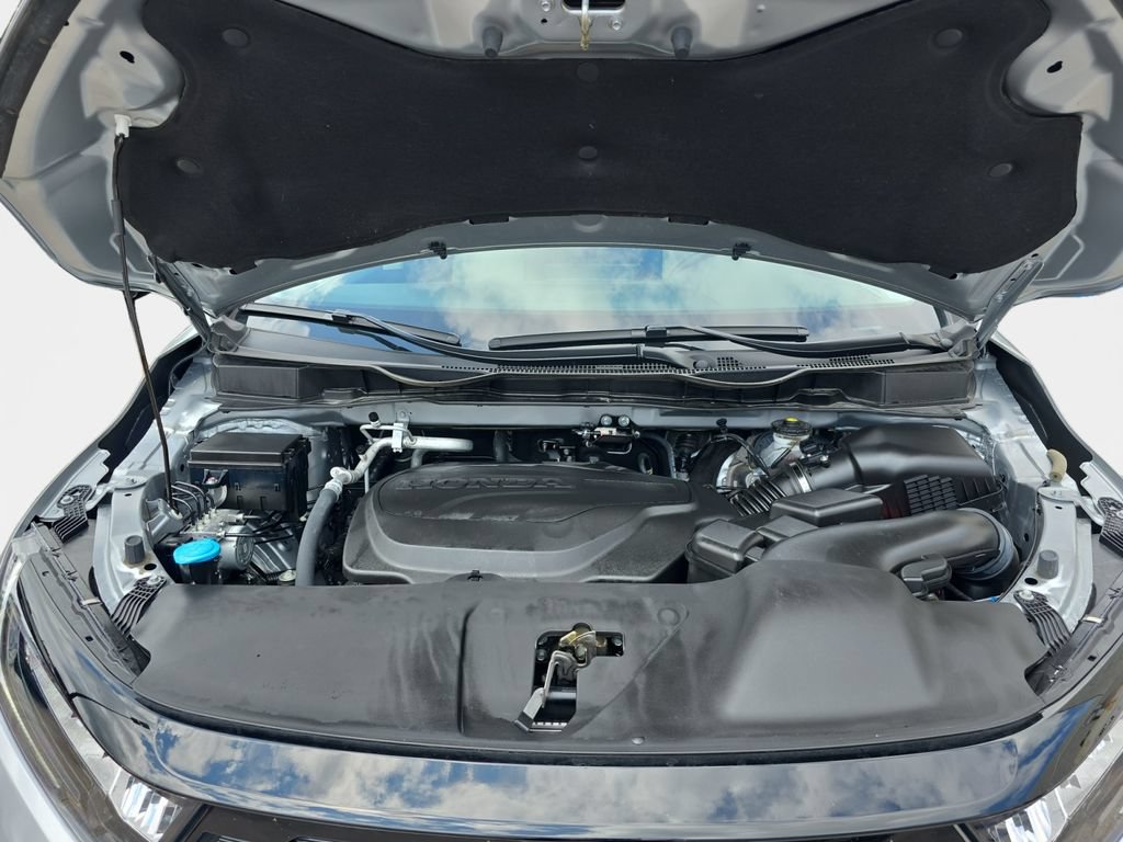 Certified 2025 Honda Odyssey Elite image 24