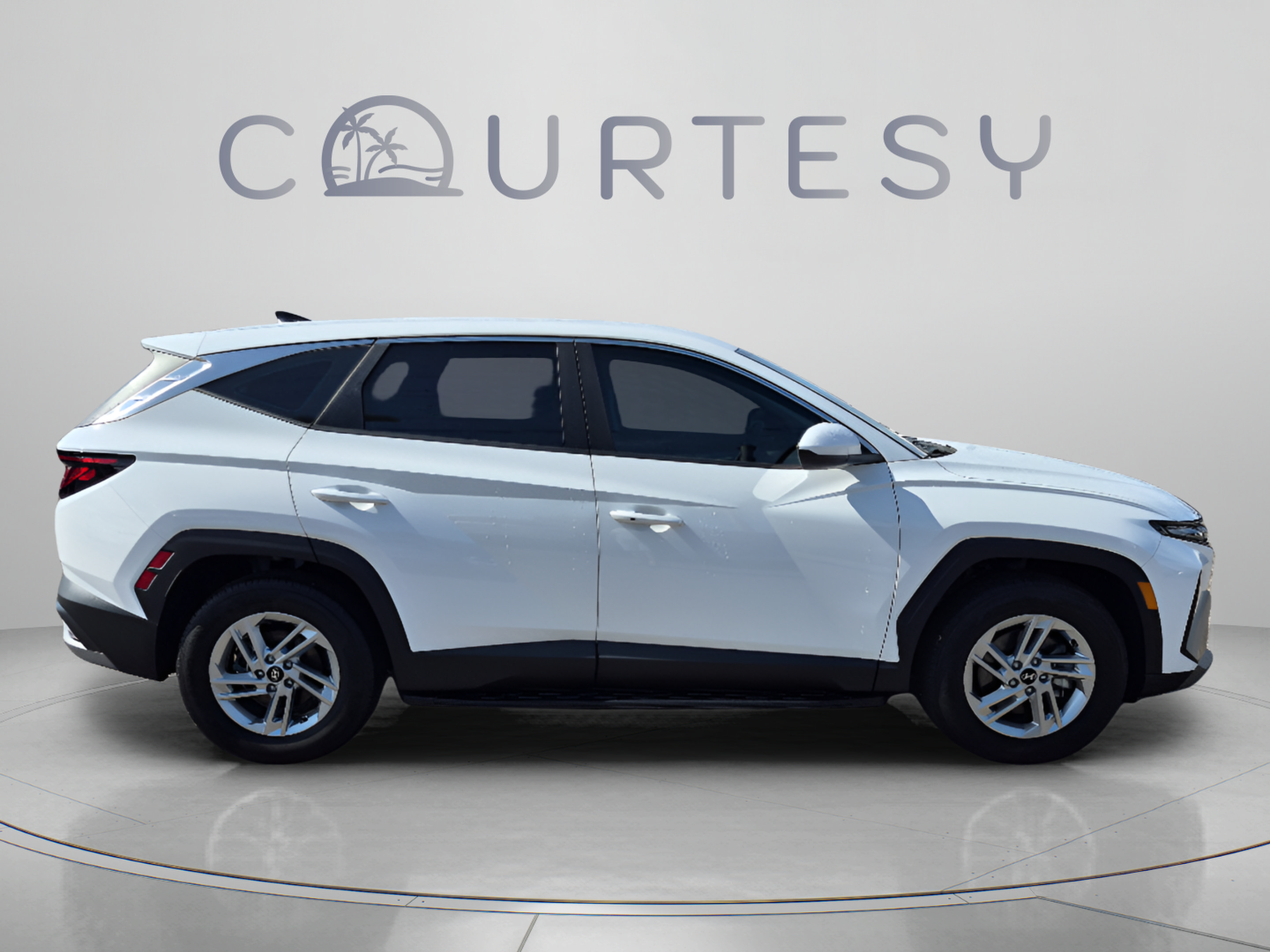 Certified 2026 Hyundai Tucson SE FWD image 6