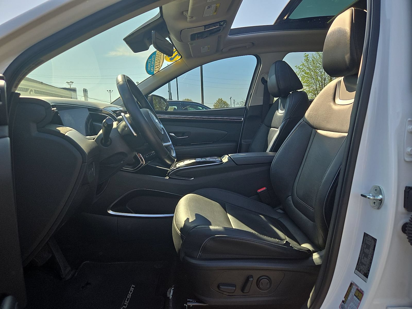 Certified 2023 Hyundai Tucson Limited AWD/4WD image 17