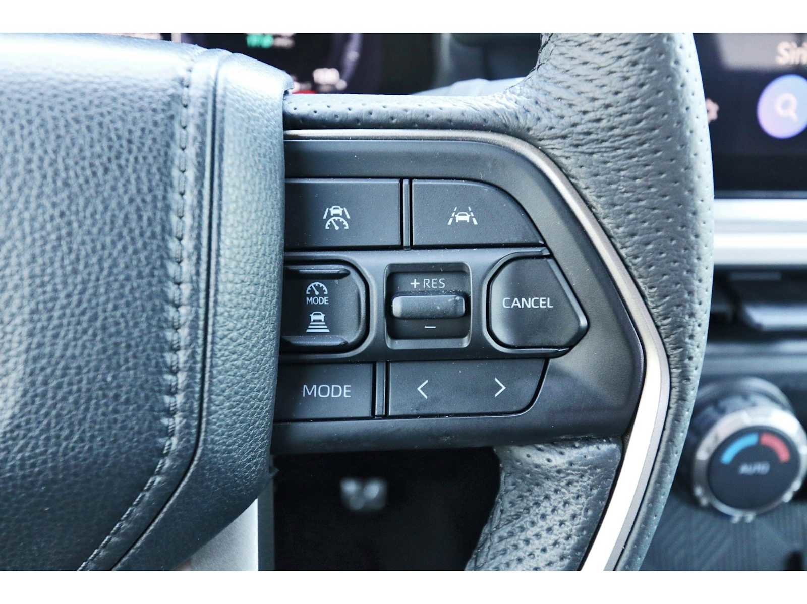 Used 2025 Toyota Tacoma TRD Sport image 16