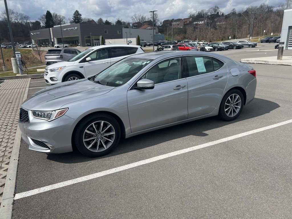 Used 2018 Acura TLX w/ Technology Package image 4