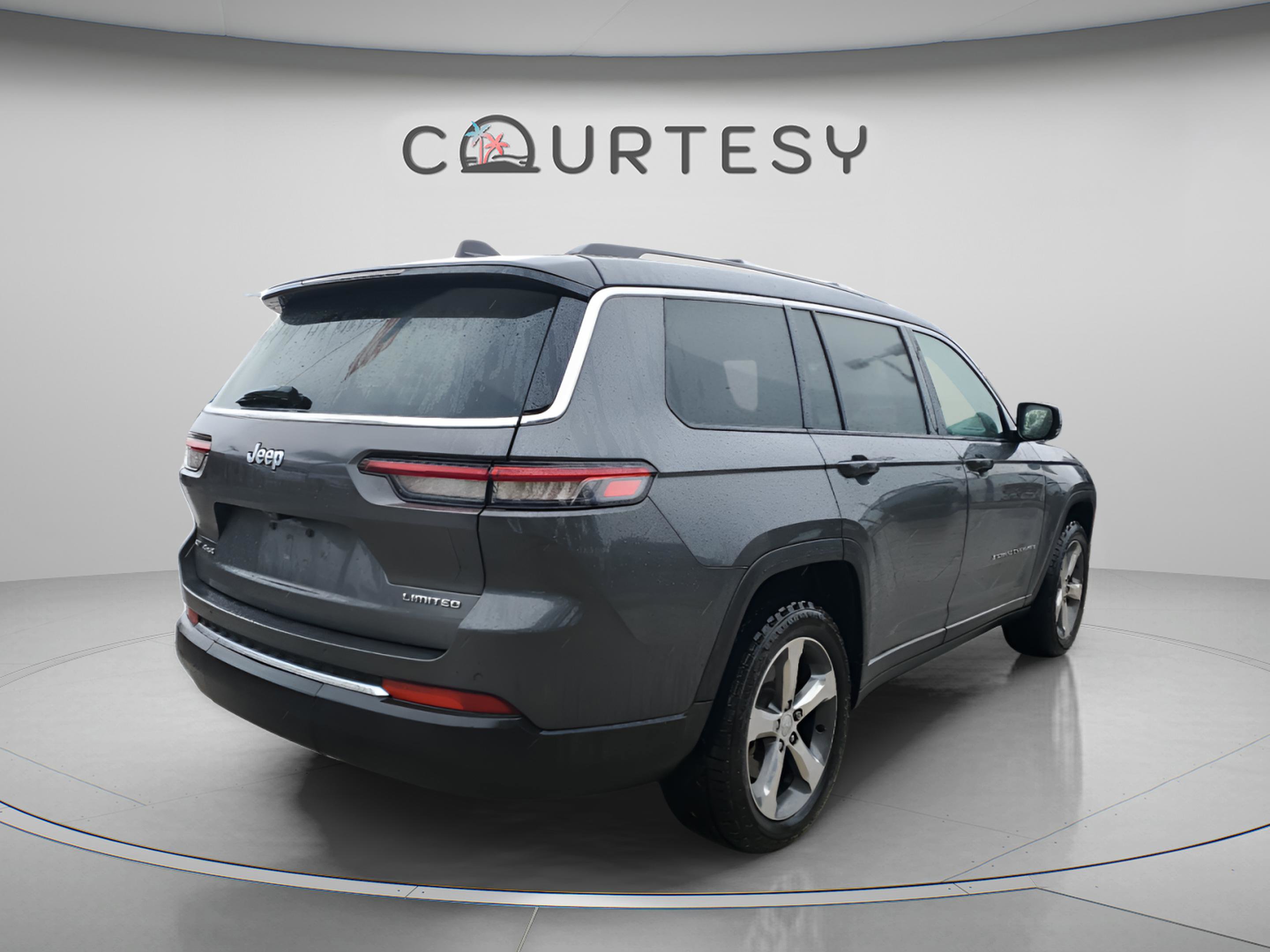 Used 2021 Jeep Grand Cherokee L Limited w/ Trailer Tow Group (B) image 3