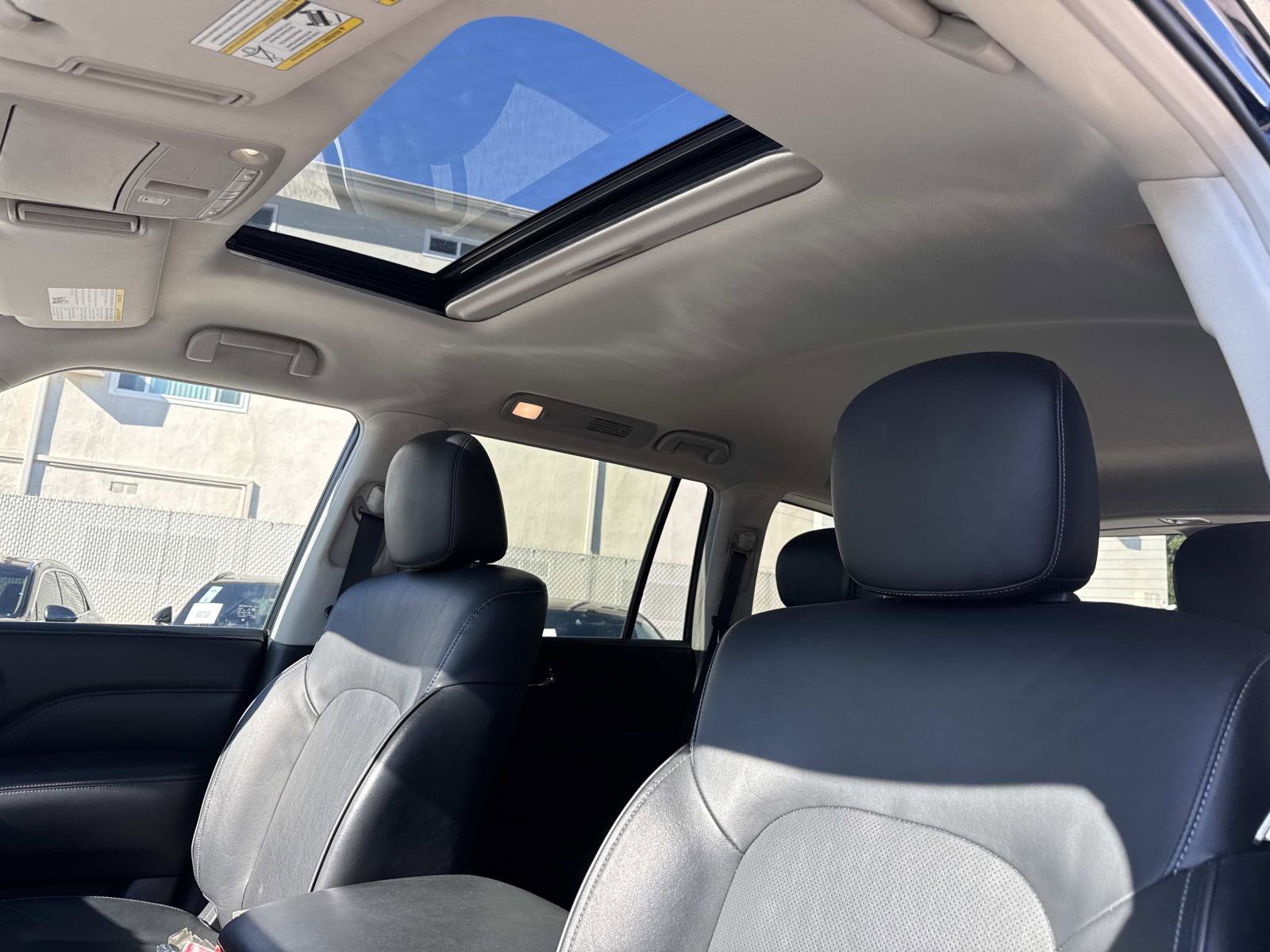 Used 2024 INFINITI QX80 Luxe image 17