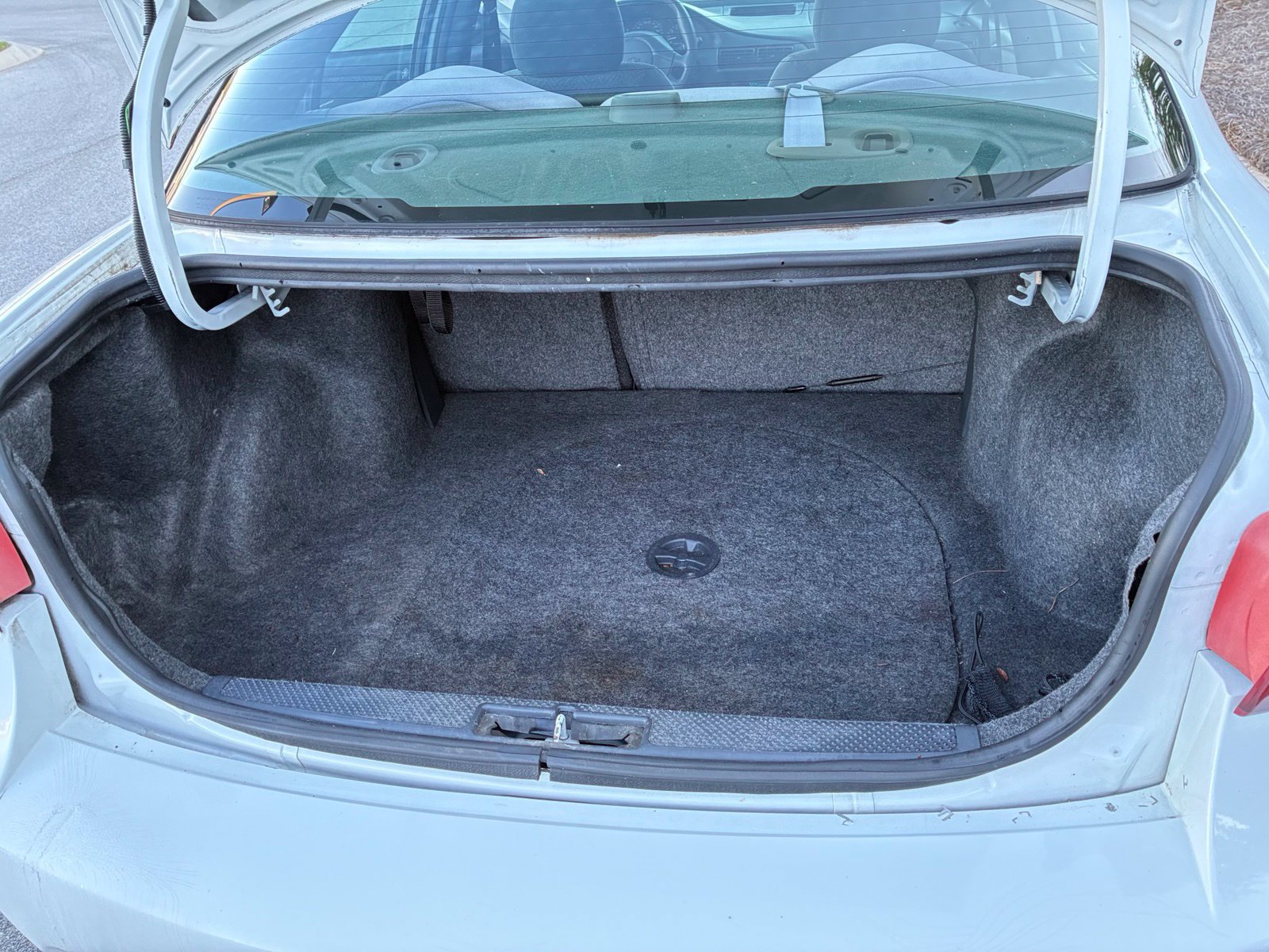 Used 2003 Chevrolet Cavalier LS FWD image 23