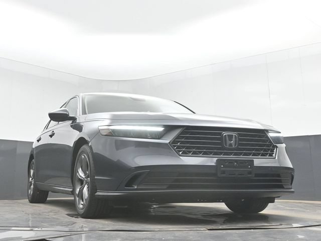 Used 2023 Honda Accord EX image 41