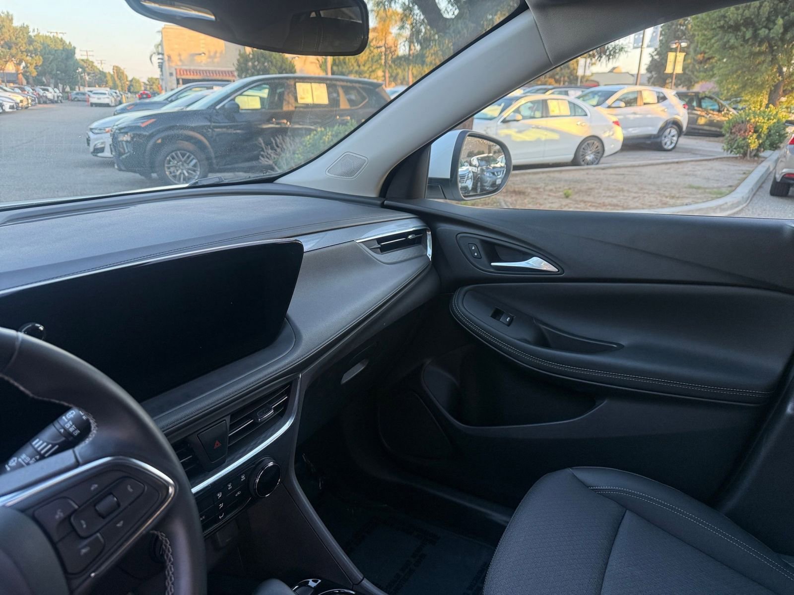 Used 2025 Buick Encore GX Preferred image 31