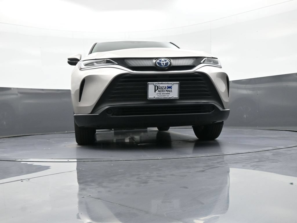 Certified 2024 Toyota Venza LE AWD/4WD image 26