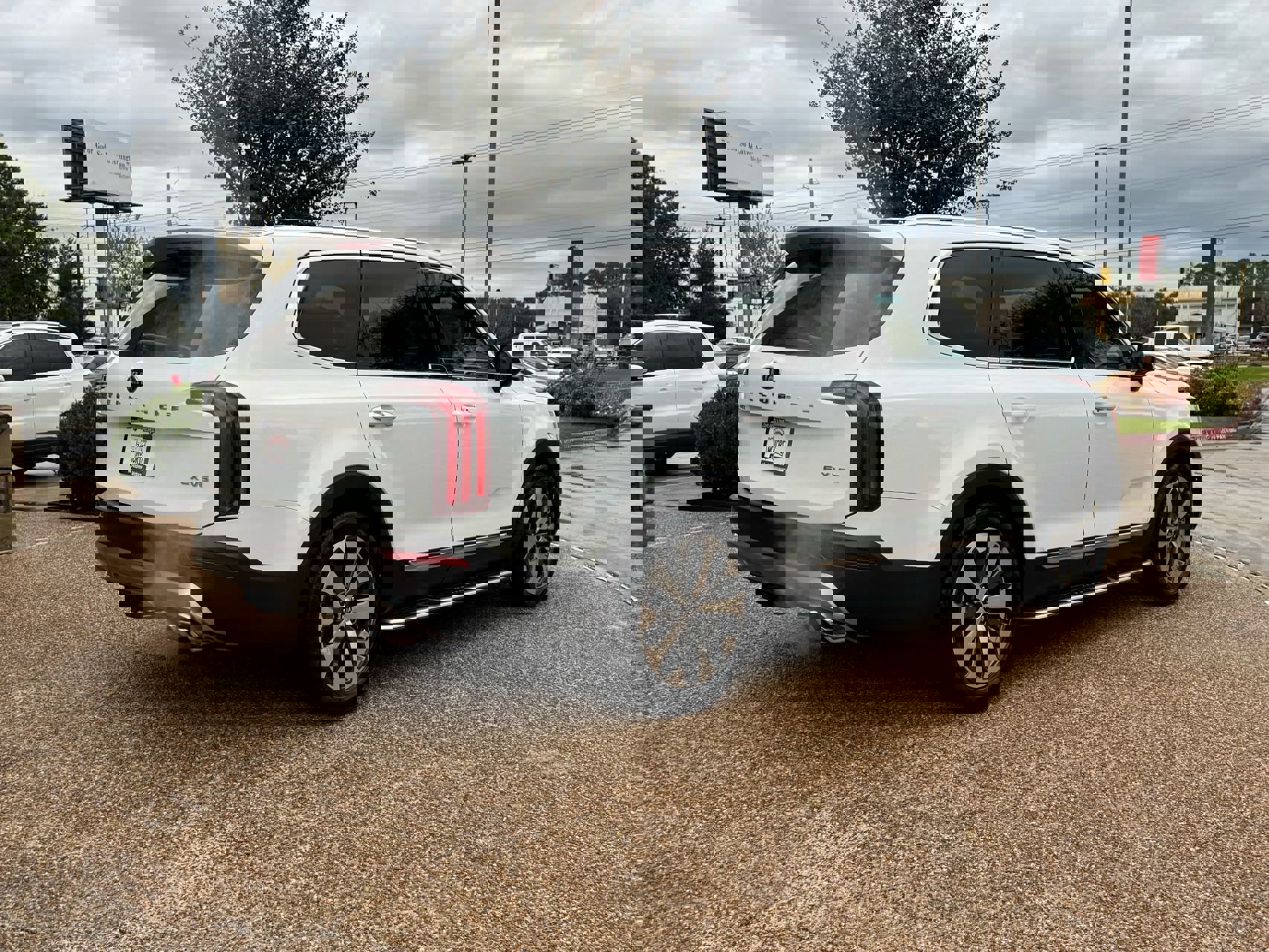 Used 2021 Kia Telluride EX w/ EX Premium Package image 8