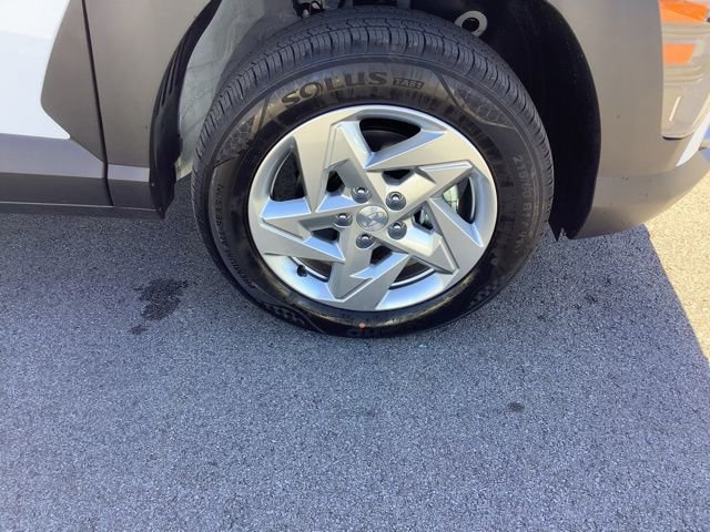 Certified 2026 Hyundai Kona SE image 32