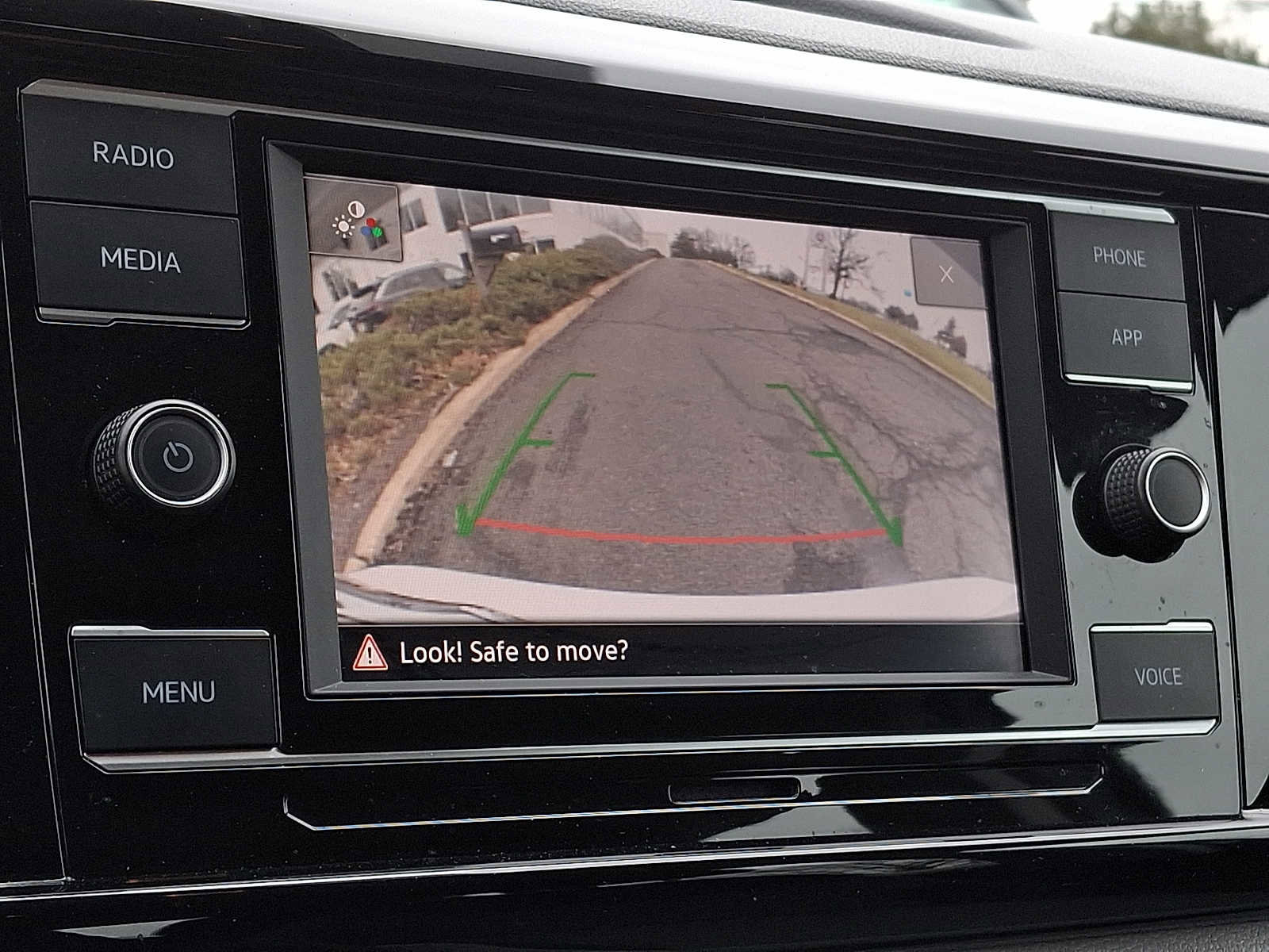 Used 2024 Volkswagen Taos S image 15