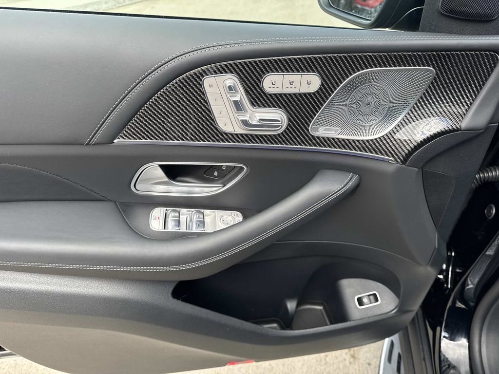New 2026 Mercedes-Benz GLS 63 AMG 4MATIC image 19