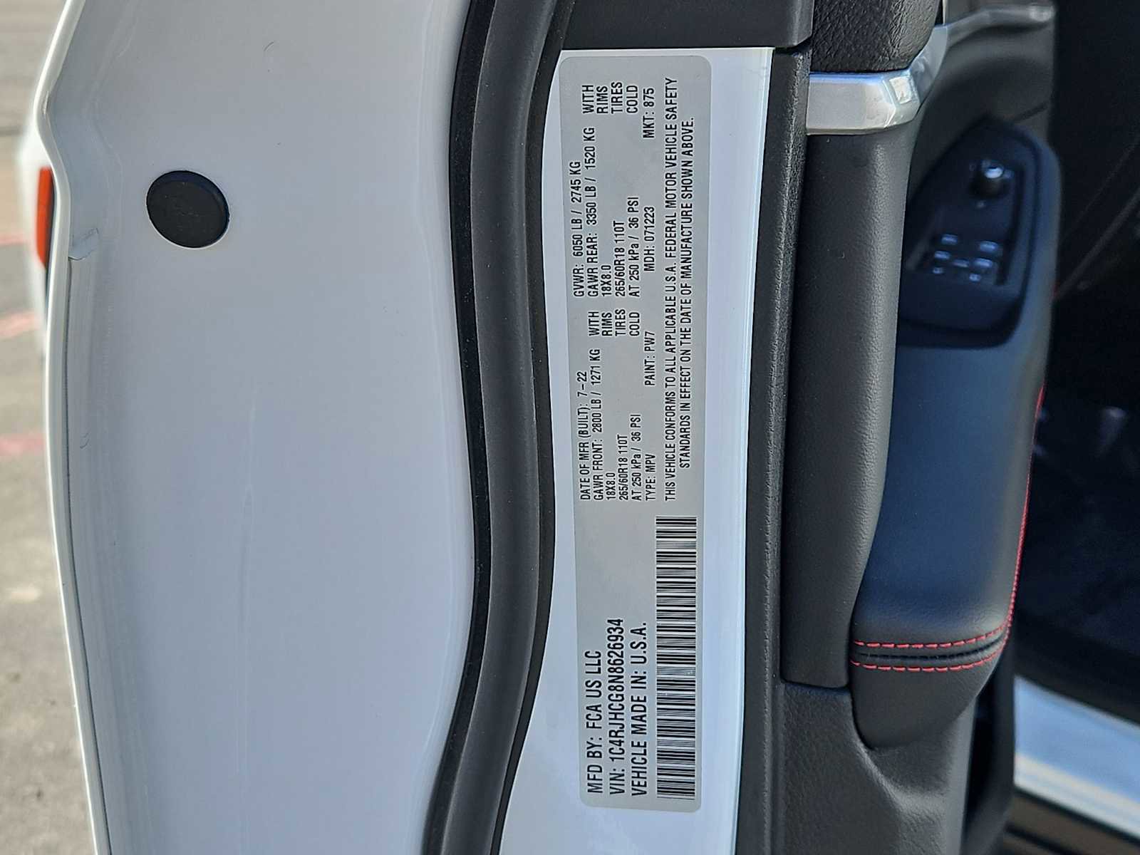 Used 2022 Jeep Grand Cherokee Trailhawk w/ Luxury Tech Group III image 37