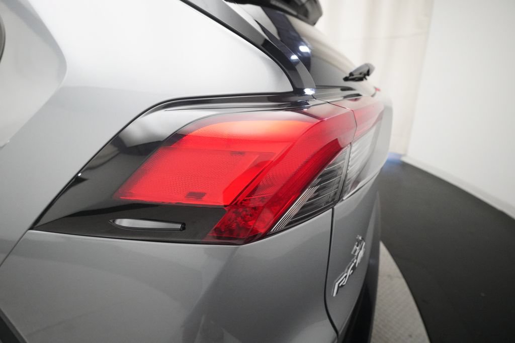 Used 2022 Toyota RAV4 XSE w/ XSE Grade Weather Package AWD/4WD image 33