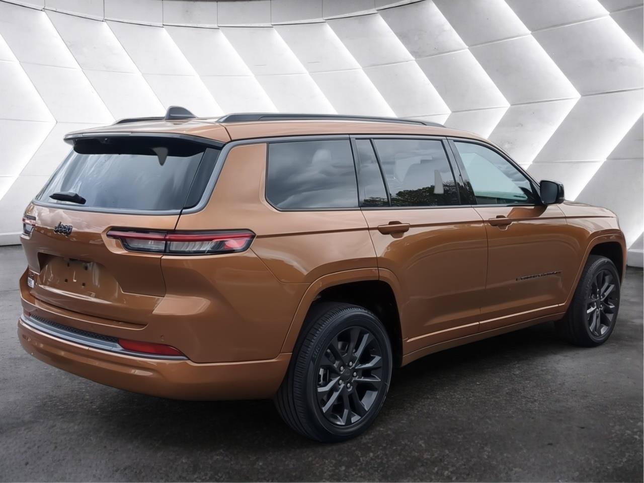 New 2026 Jeep Grand Cherokee L Limited AWD/4WD image 6