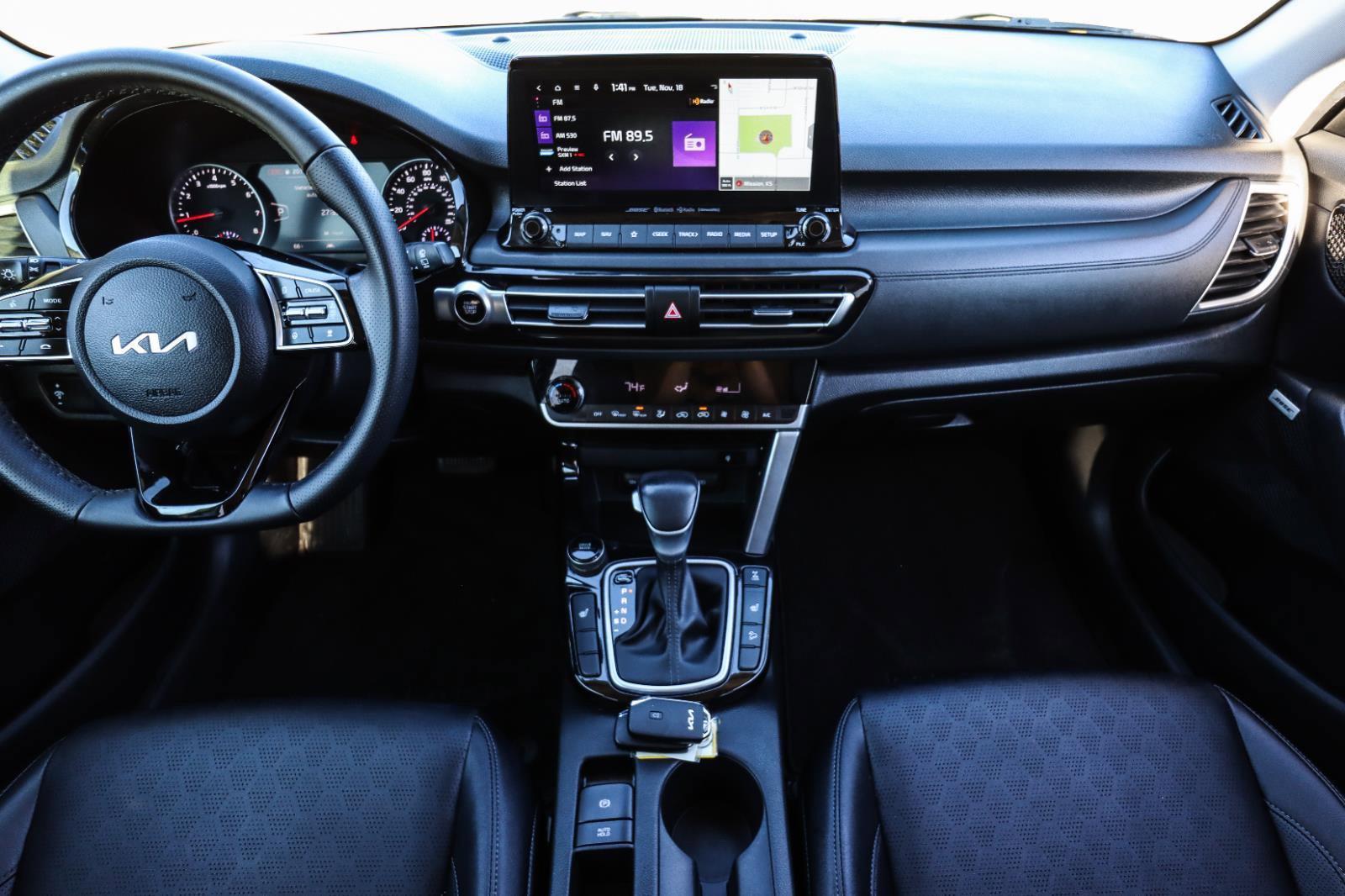 Used 2023 Kia Seltos SX image 29