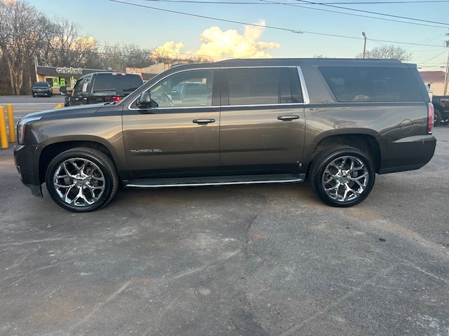 Used 2019 GMC Yukon XL SLT image 8