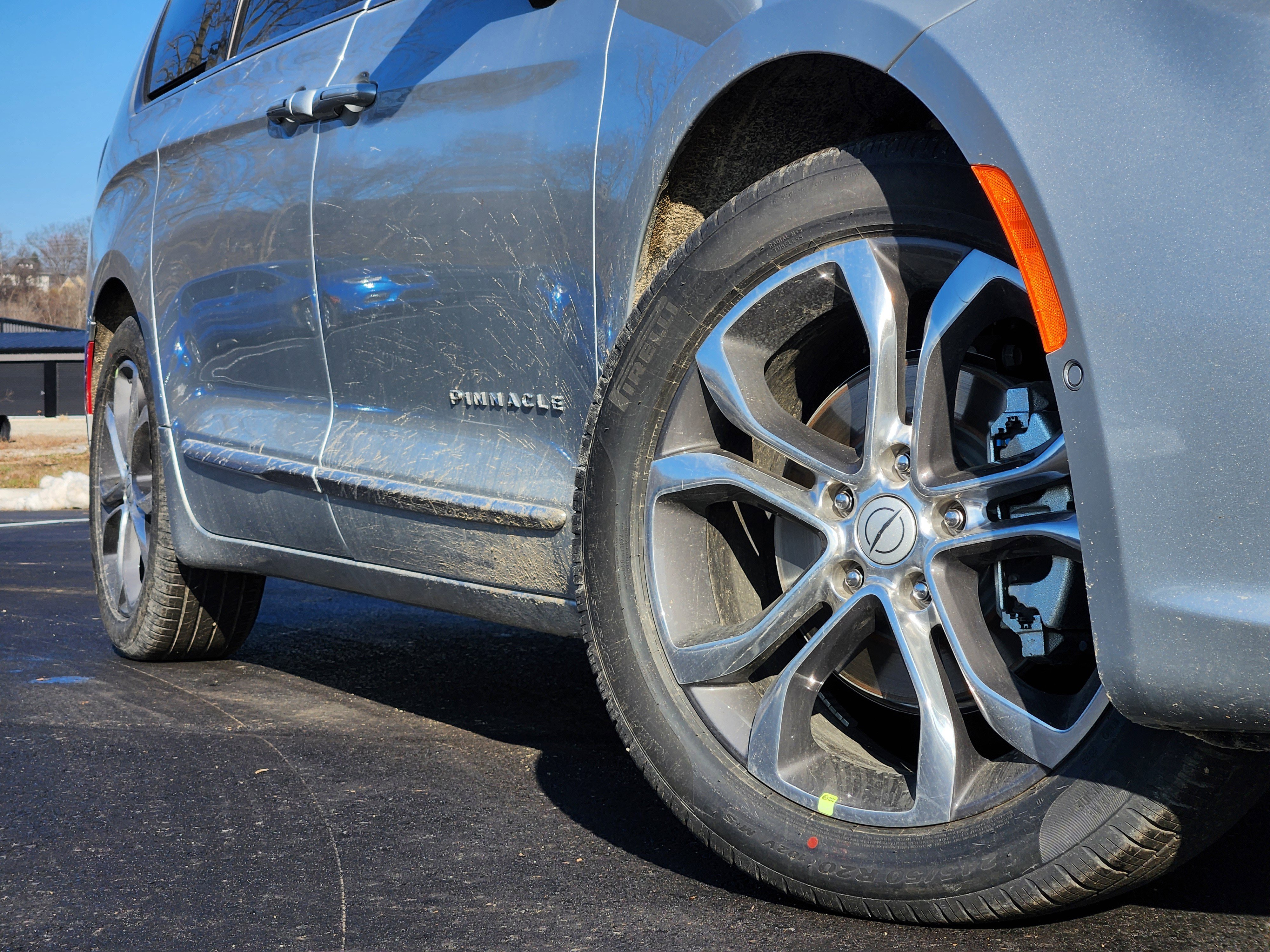 New 2026 Chrysler Pacifica Pinnacle image 19