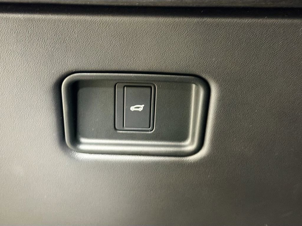 Certified 2023 Land Rover Range Rover First Edition AWD/4WD image 10