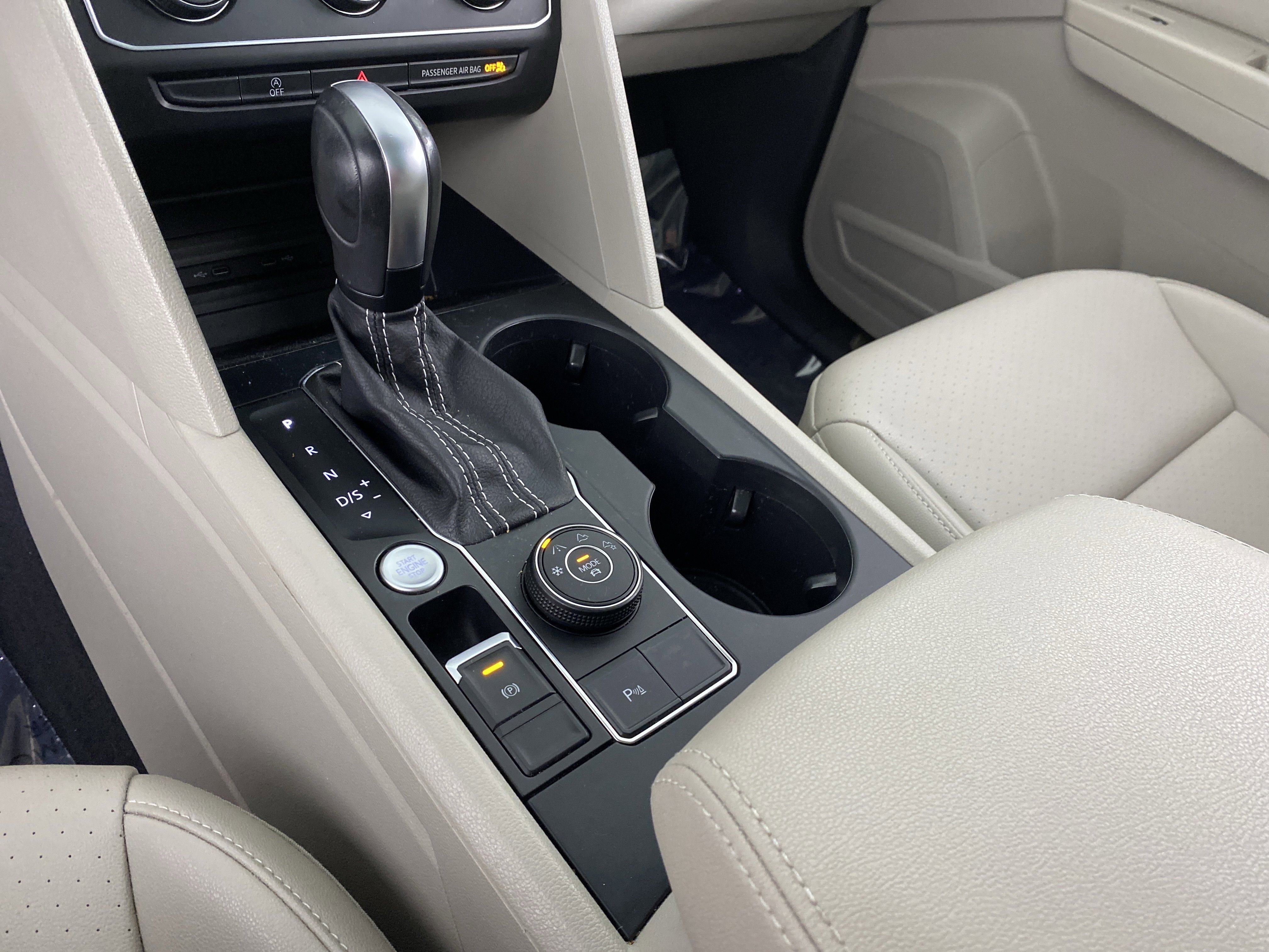 Used 2021 Volkswagen Atlas SE w/ Panoramic Sunroof Package image 29