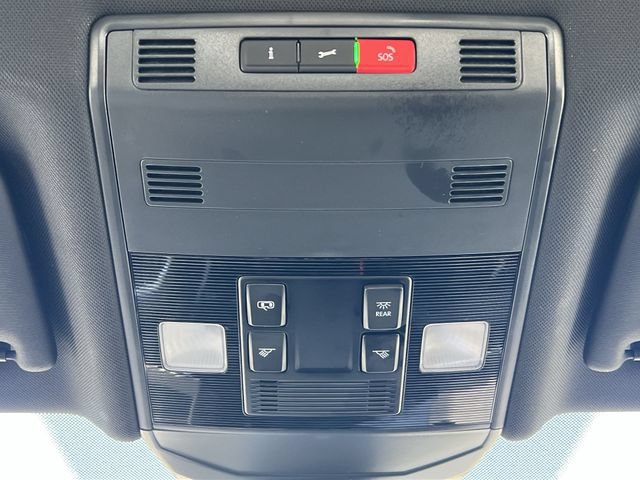 Used 2025 Volkswagen Jetta Sport FWD image 27