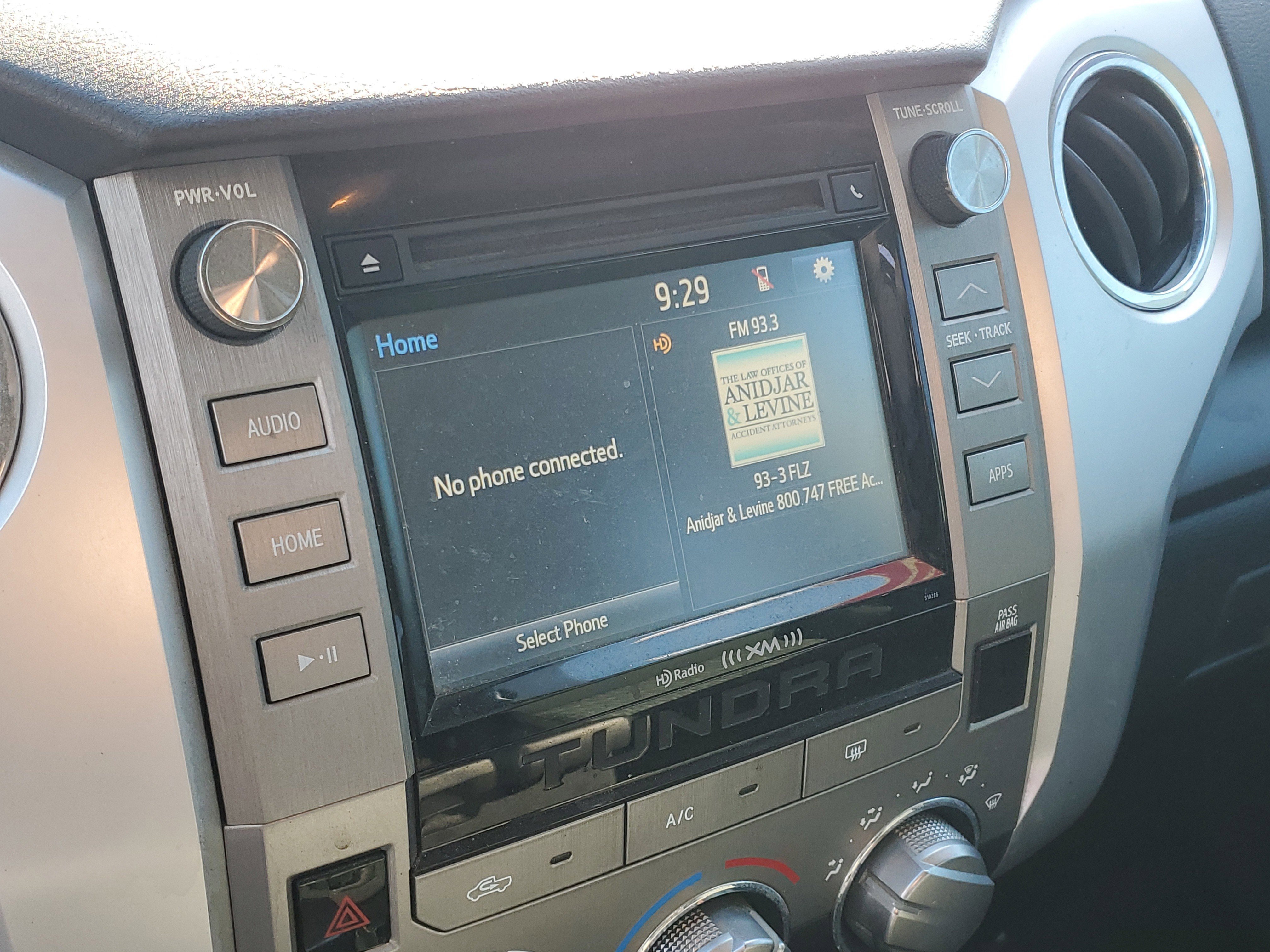 Used 2018 Toyota Tundra SR5 w/ SR5 Upgrade Package image 31