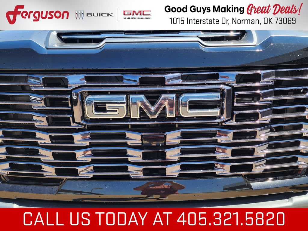 New 2026 GMC Sierra 3500 Denali Ultimate AWD/4WD image 9