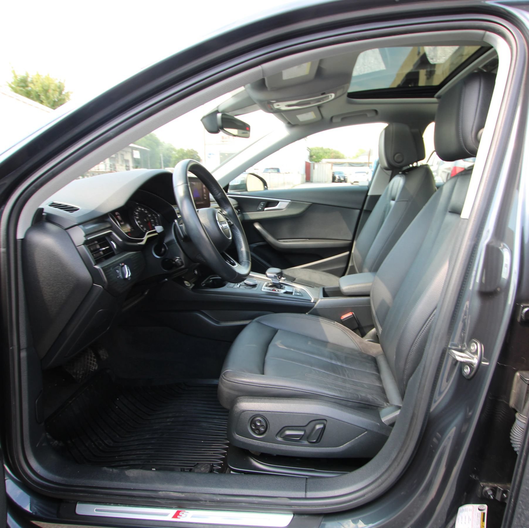 Used 2018 Audi A4 2.0T Premium w/ Convenience Package AWD/4WD image 8