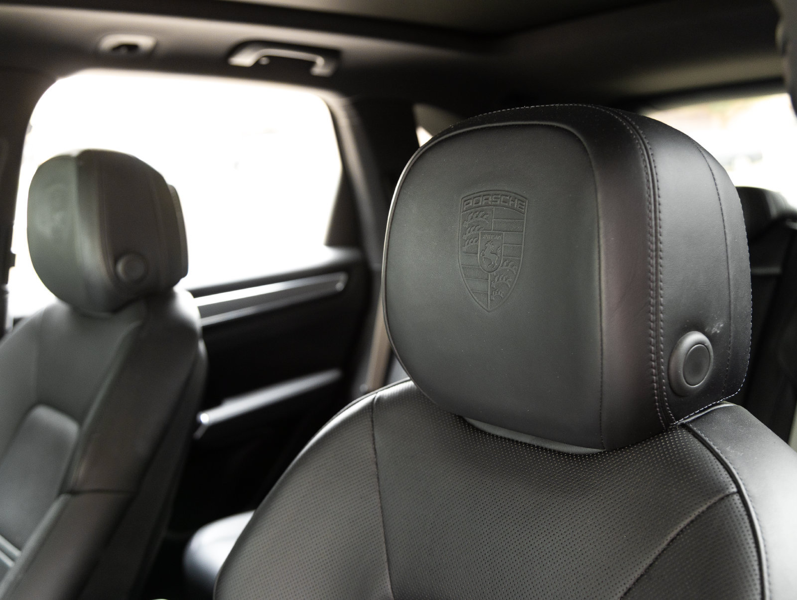 Certified 2023 Porsche Cayenne S Platinum AWD/4WD image 23