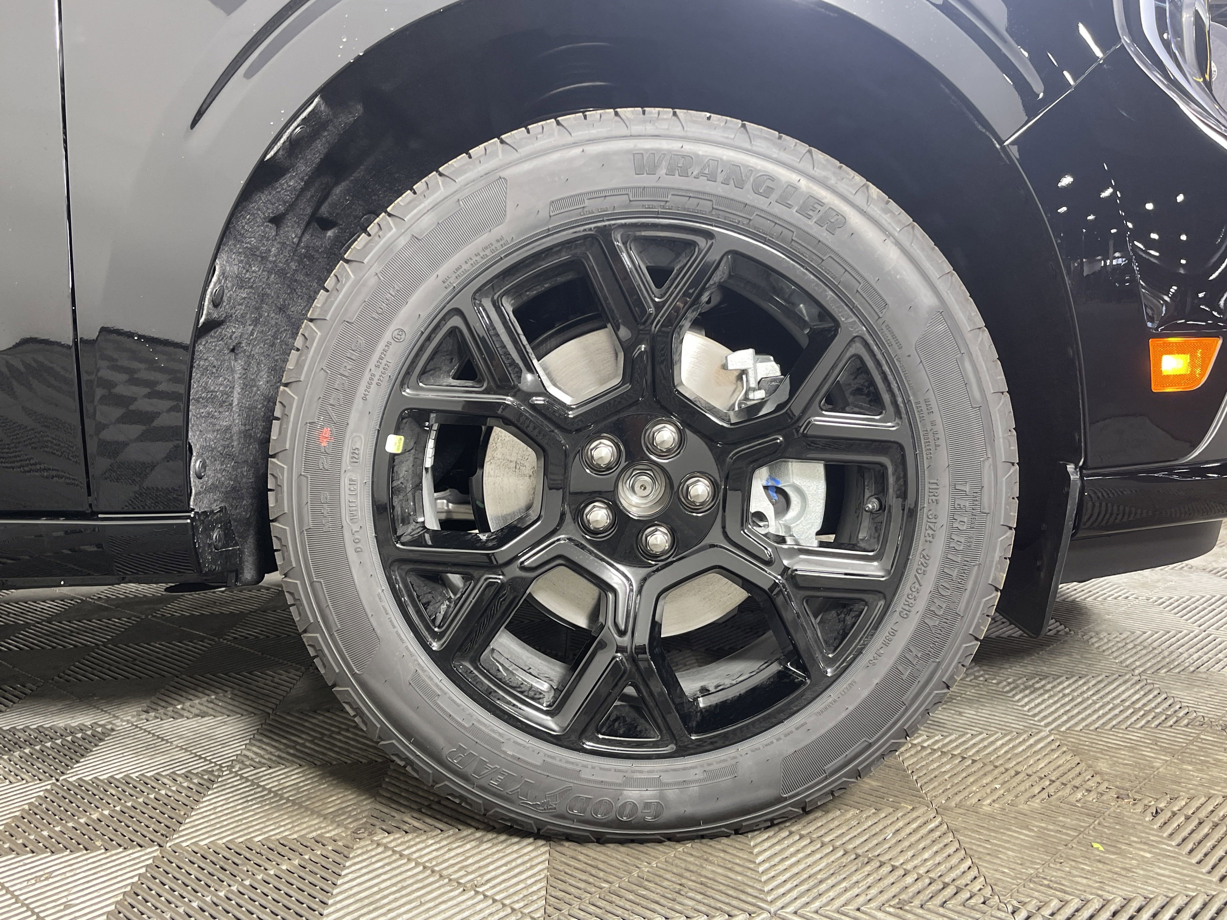 New 2025 Ford Maverick Lobo image 11