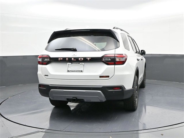 New 2026 Honda Pilot TrailSport image 11