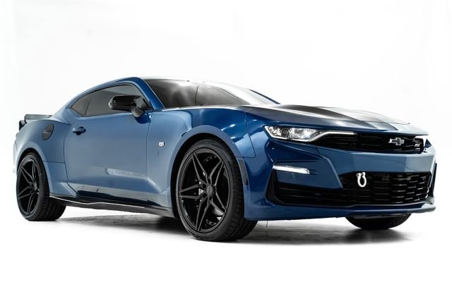 Used 2022 Chevrolet Camaro SS RWD image 6