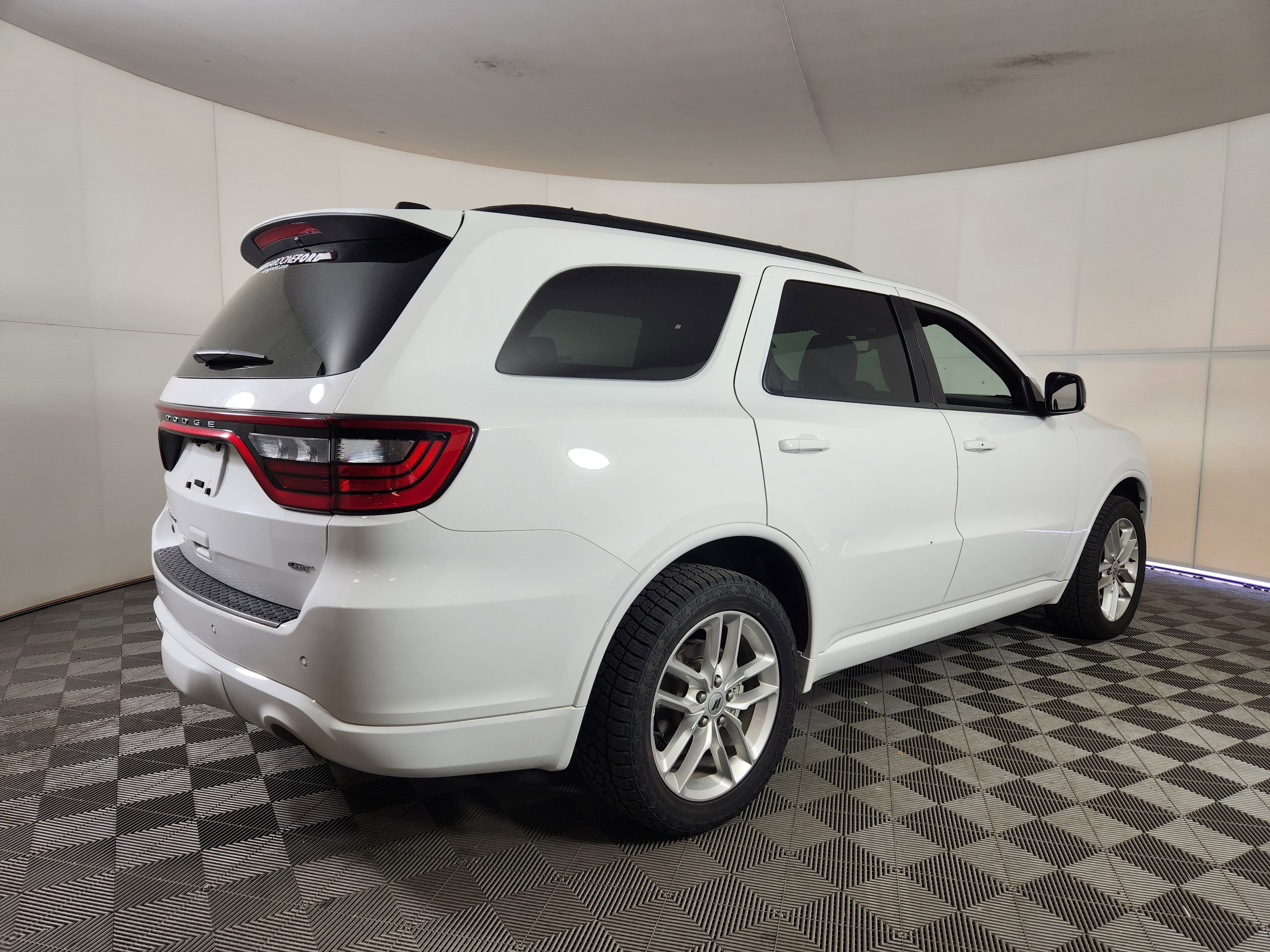 Used 2024 Dodge Durango GT AWD/4WD image 7