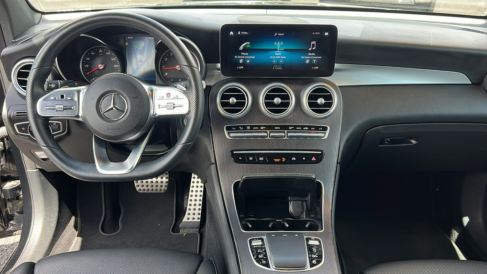 Used 2022 Mercedes-Benz GLC 300 4MATIC image 14