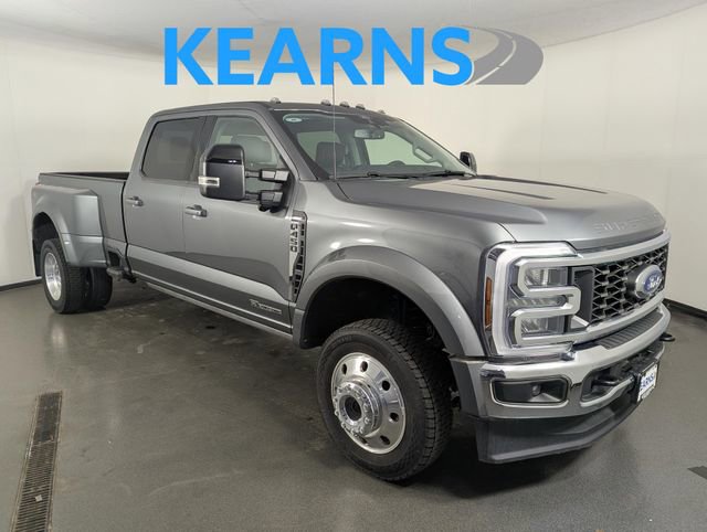 Used 2026 Ford F450 Lariat w/ Camper Package image 1