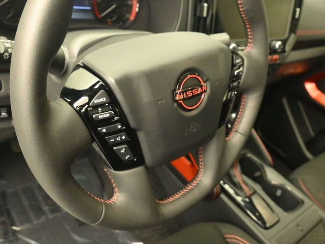 Used 2025 Nissan Frontier Pro-X w/ Pro Convenience Package image 15