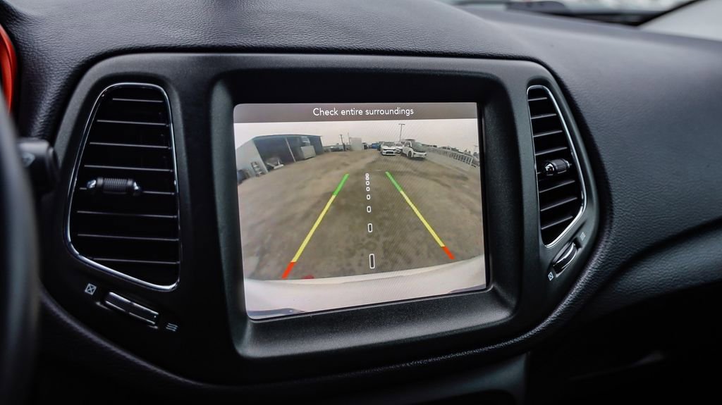 Used 2019 Jeep Compass Trailhawk image 24