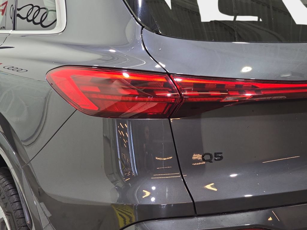 Used 2025 Audi Q5 Premium w/ Premium Plus AWD/4WD image 38
