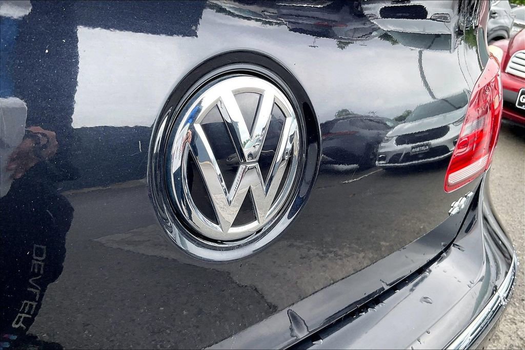 Used 2013 Volkswagen CC R-Line FWD image 40
