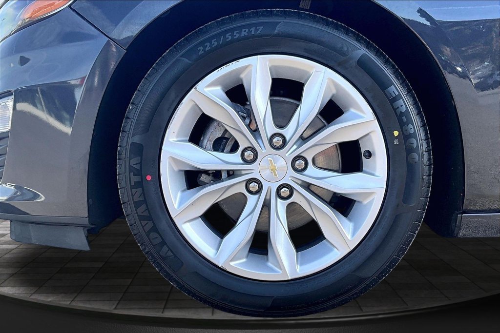 Used 2023 Chevrolet Malibu LT FWD image 9