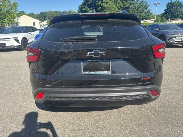 New 2026 Chevrolet Trax RS w/ Sunroof Package FWD image 4