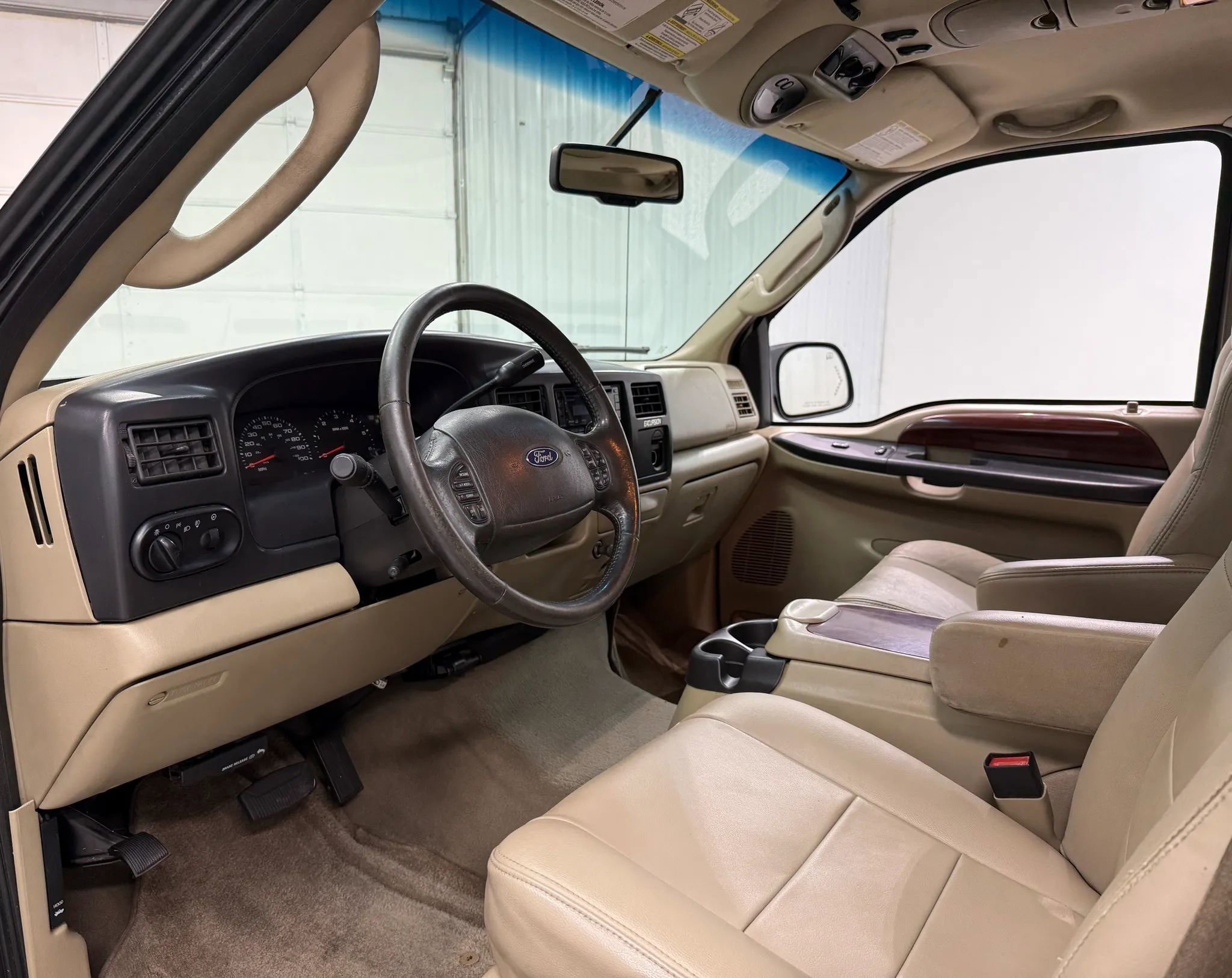Used 2005 Ford Excursion Limited AWD/4WD image 12