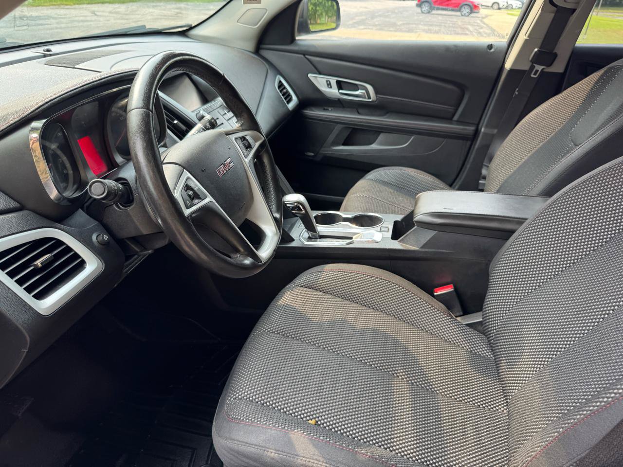 Used 2015 GMC Terrain SLE w/ Convenience Package AWD/4WD image 28