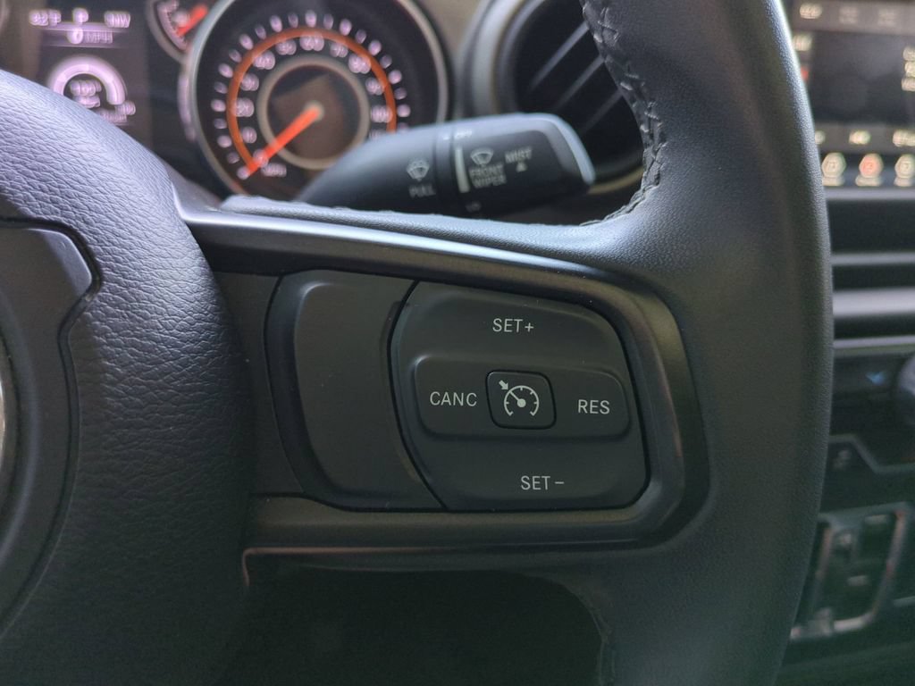 Used 2023 Jeep Gladiator Sport AWD/4WD image 28