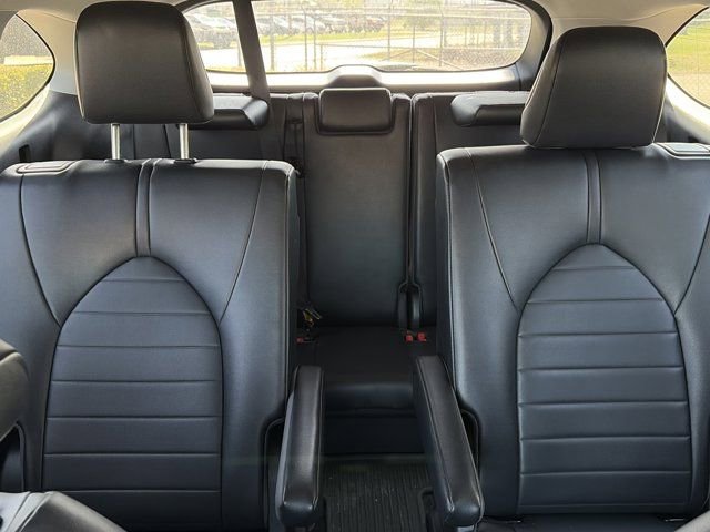 Used 2022 Toyota Highlander XLE image 25