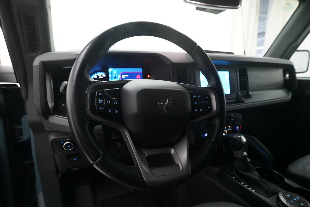 Used 2023 Ford Bronco Black Diamond AWD/4WD image 4