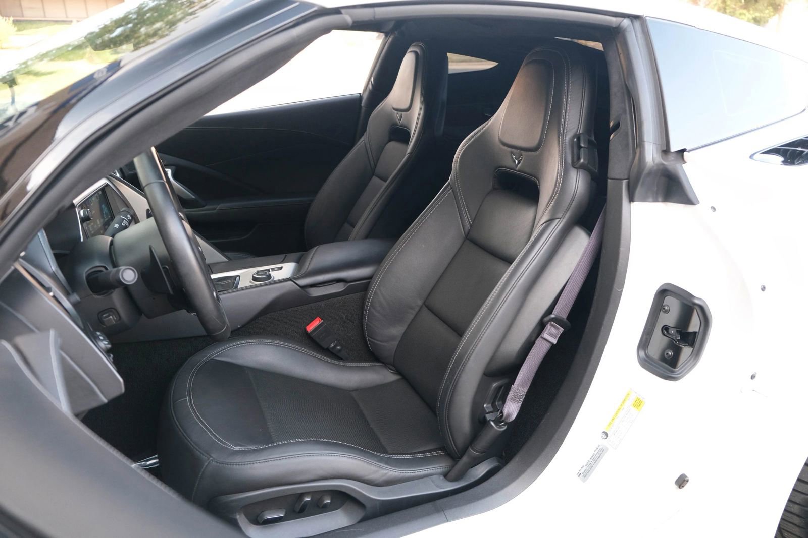 Used 2016 Chevrolet Corvette Stingray Coupe w/ 3LT Preferred Equipment Group image 23