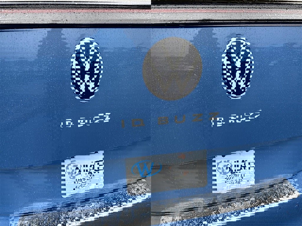 New 2025 Volkswagen ID. Buzz 1st Edition image 6